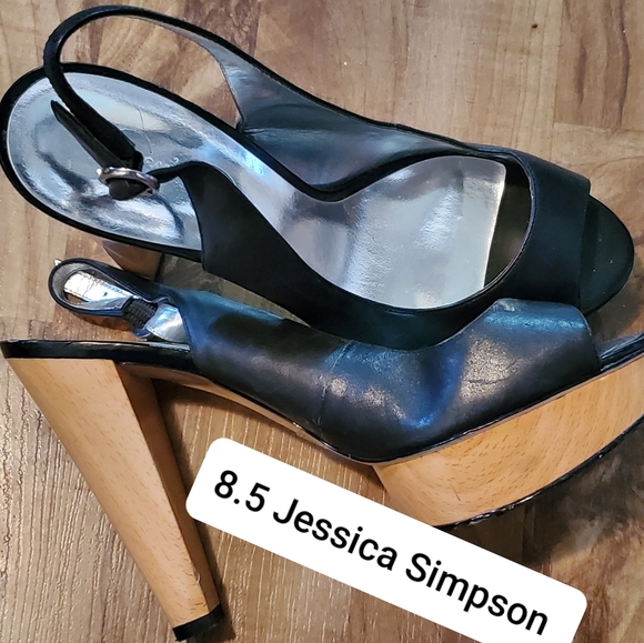 Jessica Simpson heels - Picture 1 of 1
